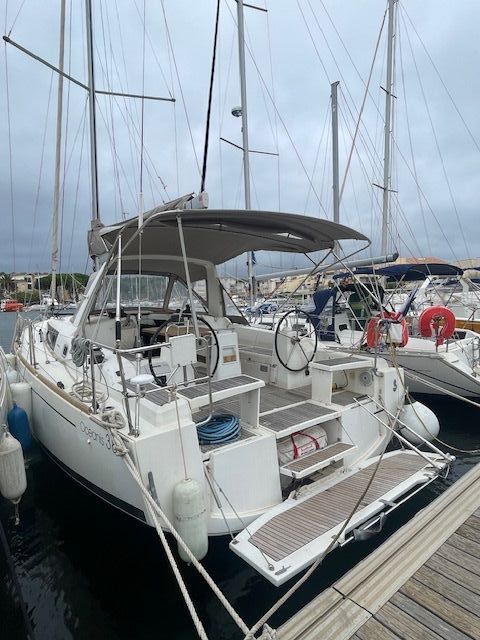 slider 1 Beneteau Oceanis 38.1